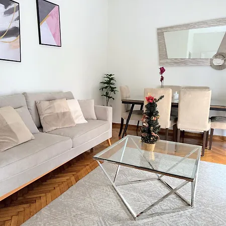 3bdr Ideal Athenian Appartamento *